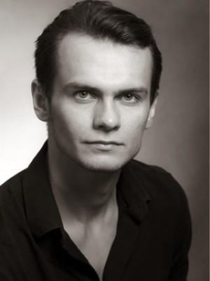 Антон Ефремов,