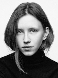 Полина Романова ,